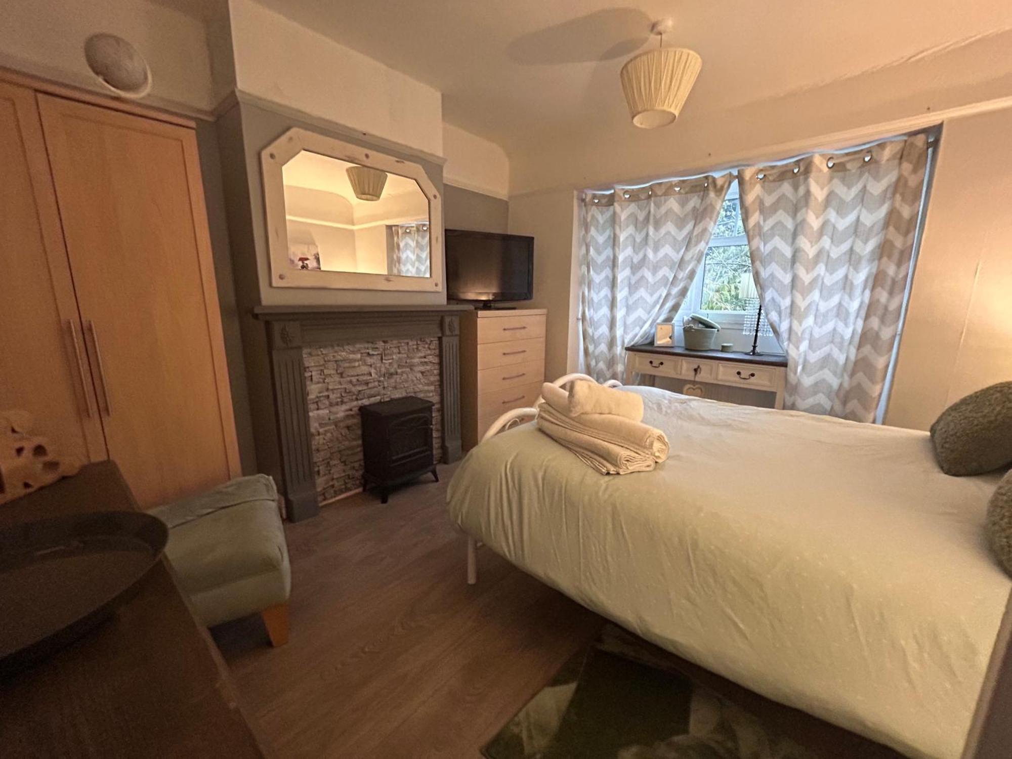 Апартаменты Redditch Rest Near Town Centre & Transport Links Экстерьер фото